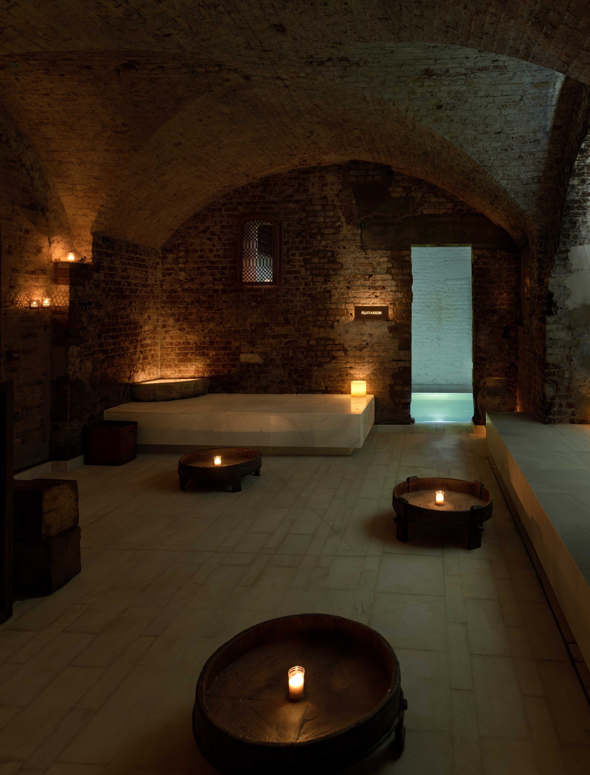 AIRE Ancient Baths flotarium